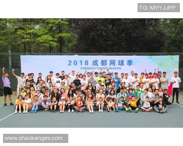 成都网球队与深圳网球队赛后复盘分析比赛经验与战术调整探讨