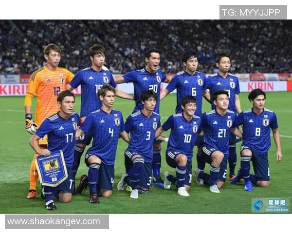 深度剖析上海足球队各大球队实力对比与发展潜力